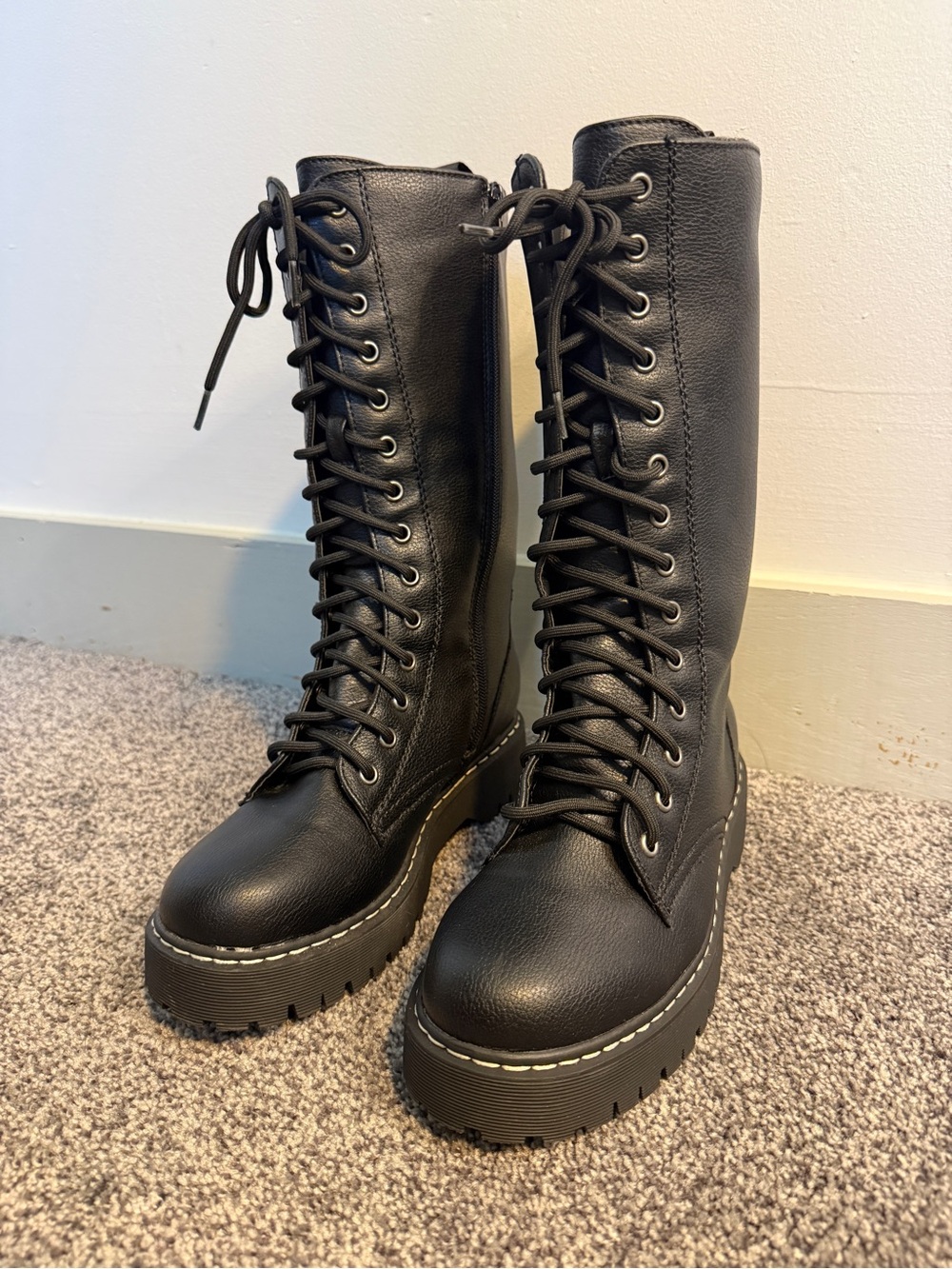 UNIONBAY Women’s Hall Black Lace-Up Combat Boots Size 8